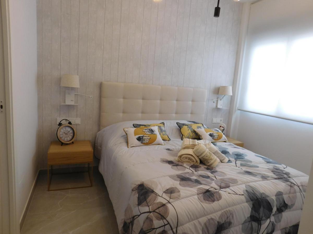 Modern And Cosy Apartment Close To The Beach Torrevieja Esterno foto