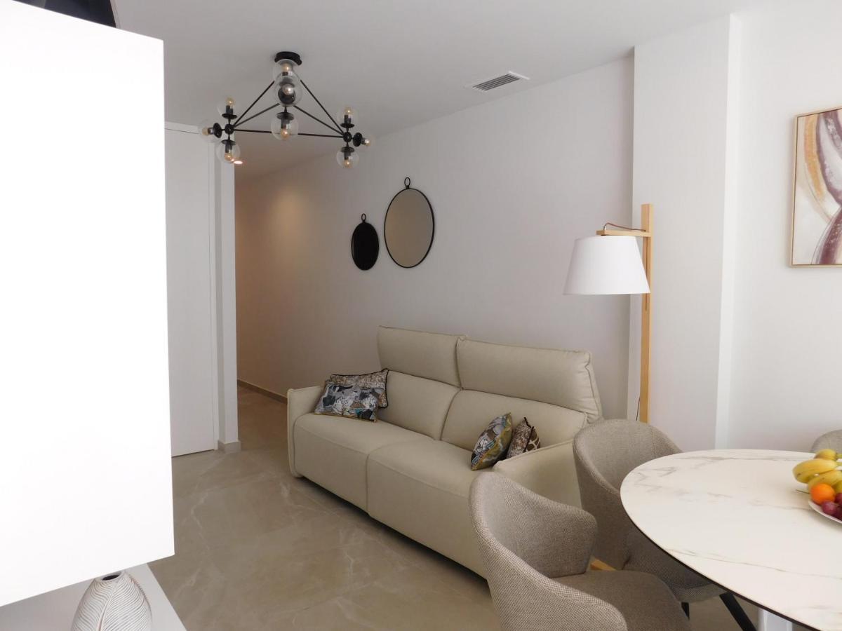 Modern And Cosy Apartment Close To The Beach Torrevieja Esterno foto