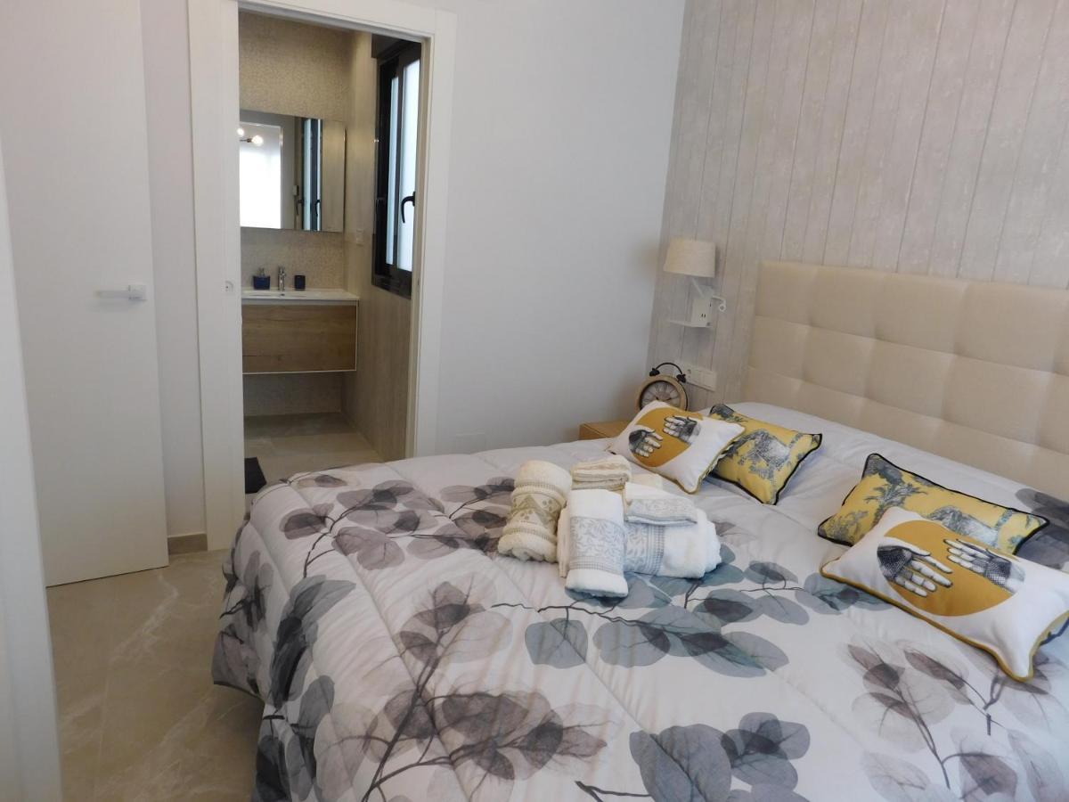 Modern And Cosy Apartment Close To The Beach Torrevieja Esterno foto